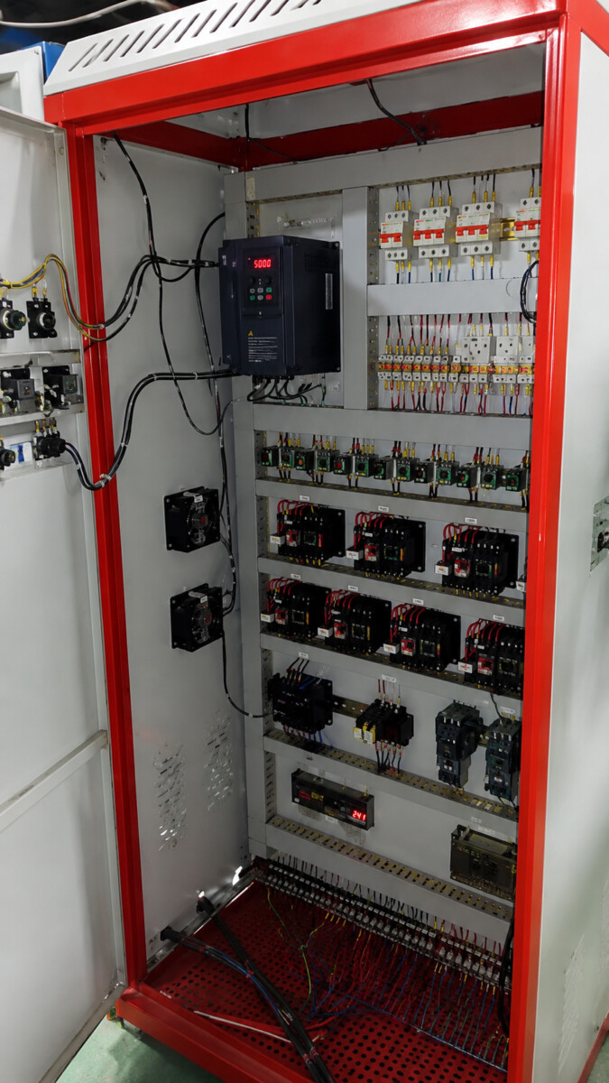 Sửa chữa tủ điện công nghiệp tại Công ty TNHH Thương mại và Dịch vụ Đại Thành.